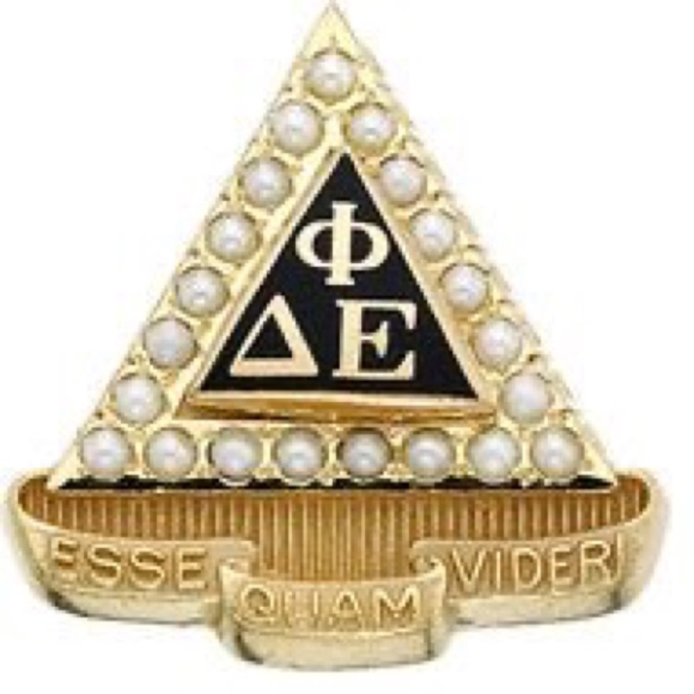 DPHIE Delta Phi Epsilon Sisterhood Badge with Pearls
Crown Pearl Badge